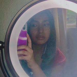 Meet your Posher, Esmeralda